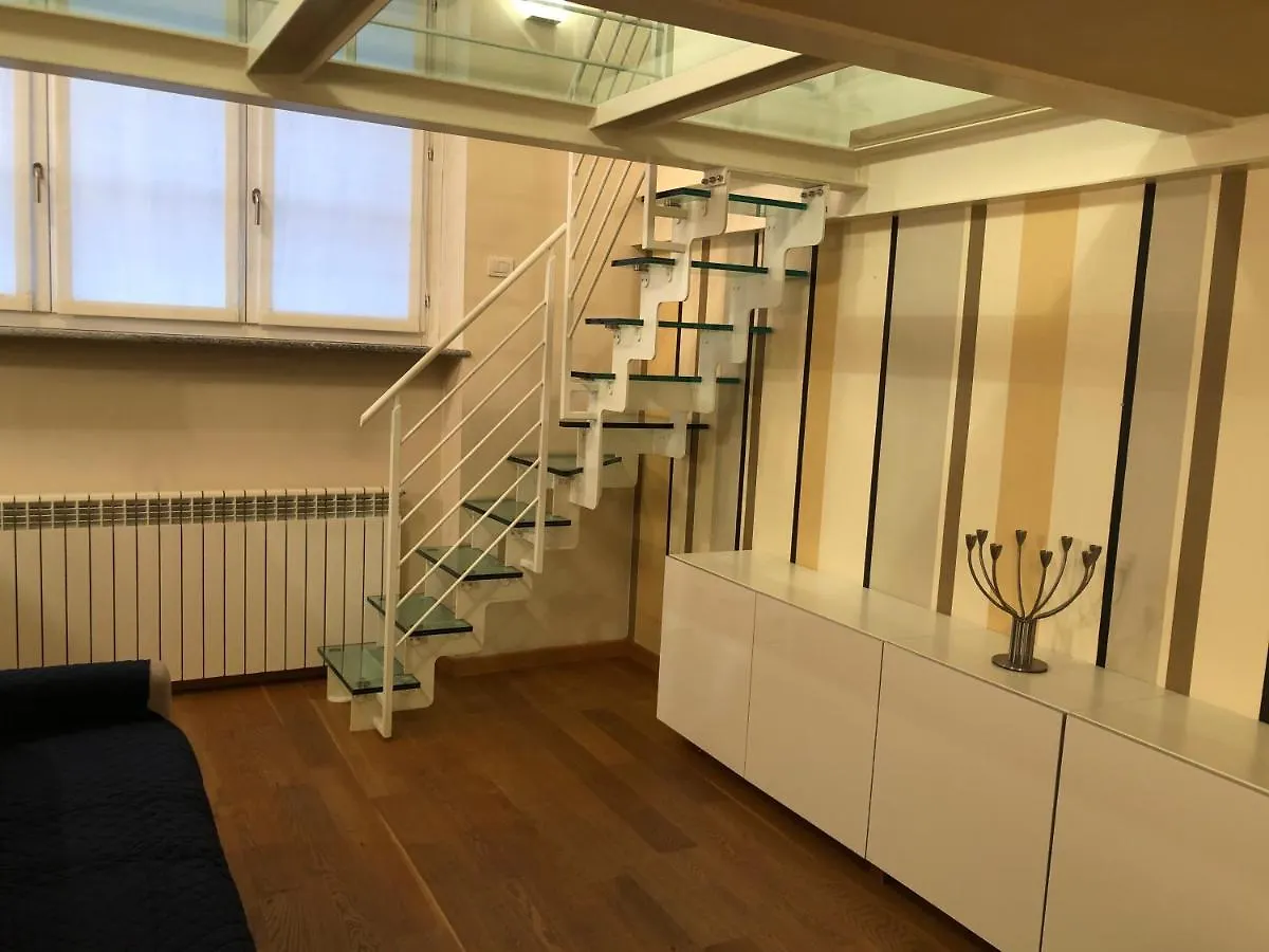 La casina in Burlamacchi Milano