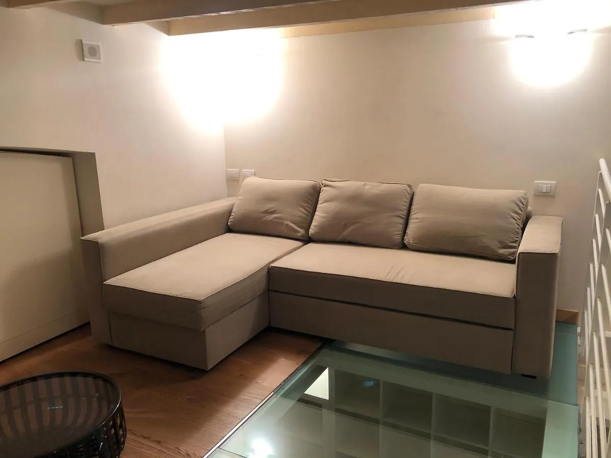 La casina in Burlamacchi Milano